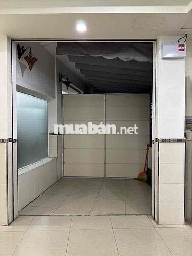 Nhà Thuê Hẻm 1/ luỹ bán bích.DT:4 X 9m kết cấu cấp 4 Trống suốt 1WC