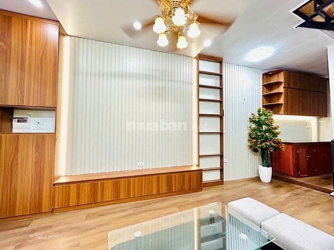 Bán nhà Lĩnh Nam – 28m² x 3 tầng – Chỉ 3,05 tỷ – Full nội thất, ở ngay Bán nhà Lĩnh Nam – 28m² x 3 tầng – Chỉ 3,05 tỷ – Full nội thất, ở ngay