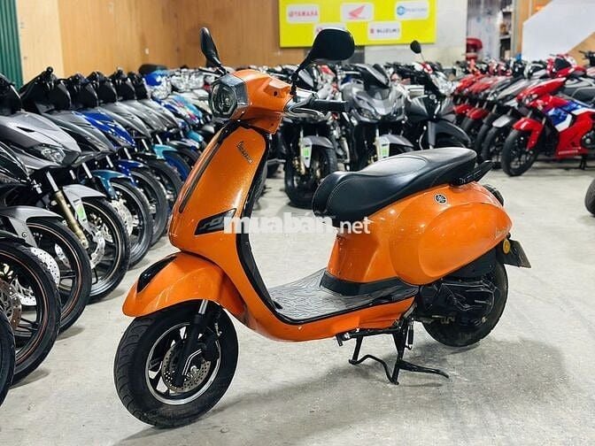 XE MÁYTHANH TÙNG_VESPA 50CC MÀU CAM XE RẤT ĐẸP