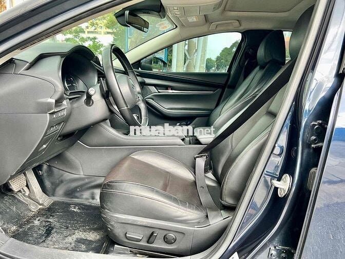 Mazda 3 2022 1.5L Premium - 61457 km