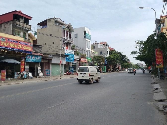 Bán Nhà Mặt Phố Dương Đức Hiền MT 5.6m Lô Góc DT 62m2 Sẵn Quán KD Ngay Bán Nhà Mặt Phố Dương Đức Hiền MT 5.6m Lô Góc DT 62m2 Sẵn Quán KD Ngay