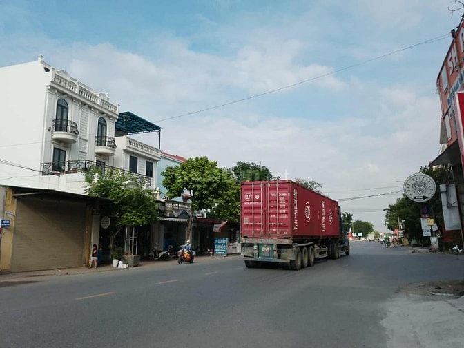 Bán Nhà Mặt Phố Dương Đức Hiền MT 5.6m Lô Góc DT 62m2 Sẵn Quán KD Ngay Bán Nhà Mặt Phố Dương Đức Hiền MT 5.6m Lô Góc DT 62m2 Sẵn Quán KD Ngay