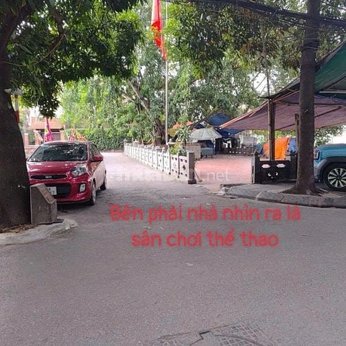 Cho thuê nhà 5 tầng,view 3 hồ,oto đỗ trước cửa nhà số144/23B Quan Nhân