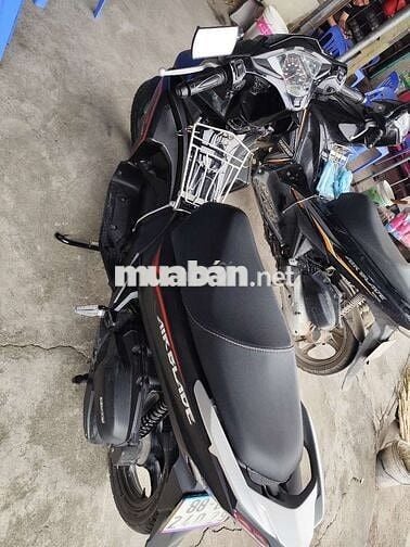 E bán xe đang đi bình thường chạy ngon.