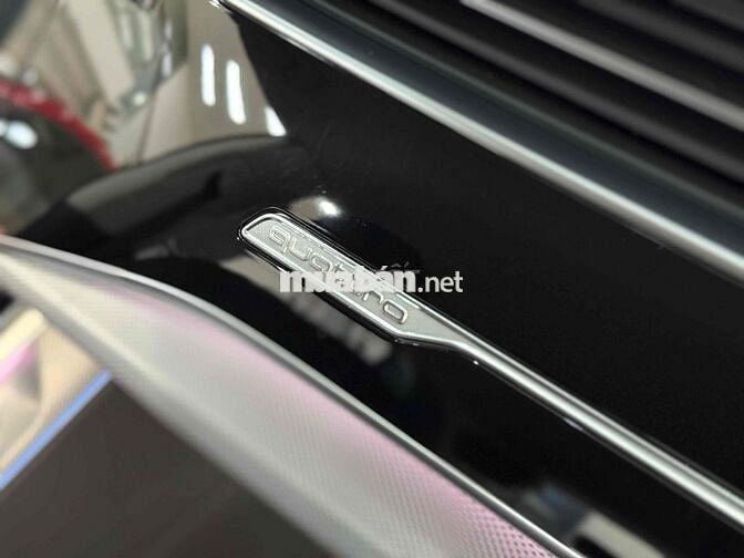 Audi Q8 2021 55 TFSI quattro - 17,000 km