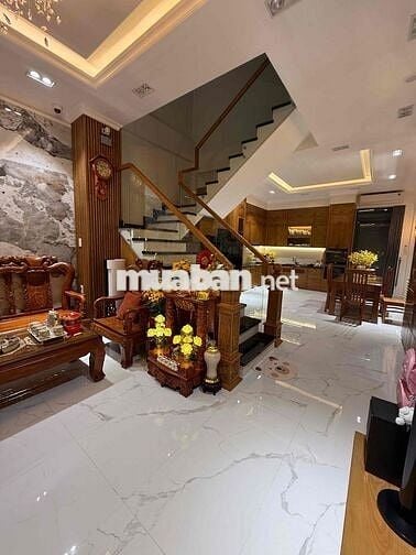 SIÊU PHẨM NHÀ 4 TẦNG VIEW SÔNG HƯỚNG ĐÔNG NAM