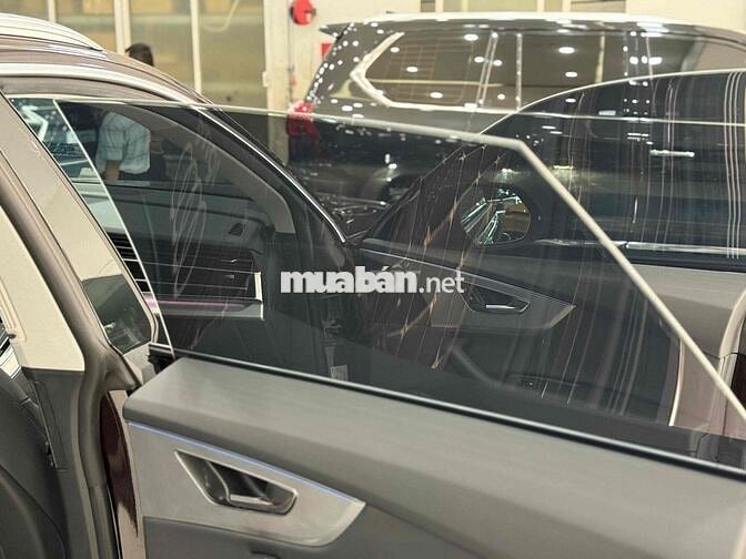 Audi Q8 2021 55 TFSI quattro - 17,000 km