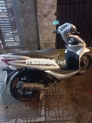 Xe nhà đi Vision 2013 Nguyên Zin, máy êm ru