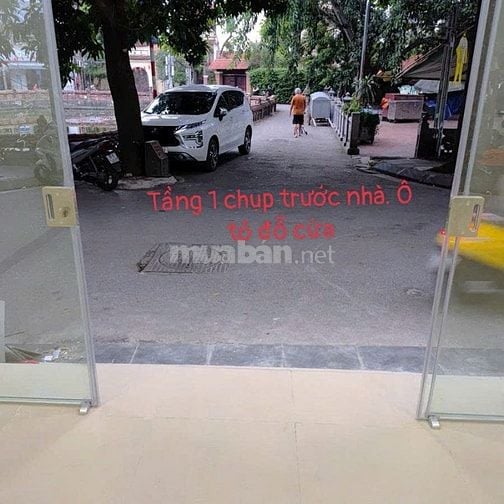 Cho thuê nhà 5 tầng,view 3 hồ,oto đỗ trước cửa nhà số144/23B Quan Nhân