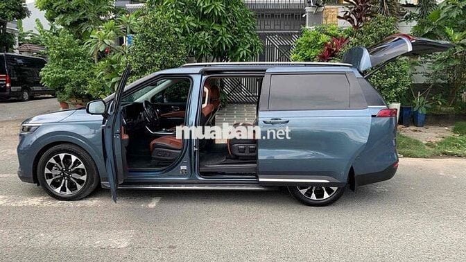 Kia Carnival 2022 2.2D Luxury 8 chỗ - 58000 km