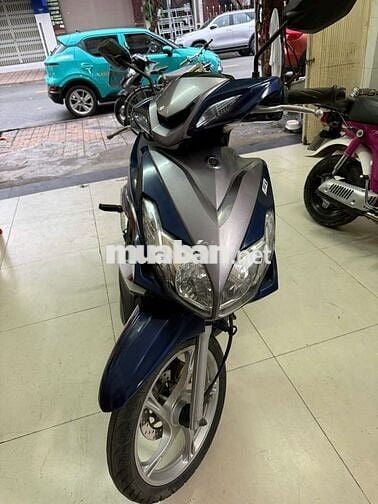 Xe máy Yamaha Luvias GTX màu xanh dương