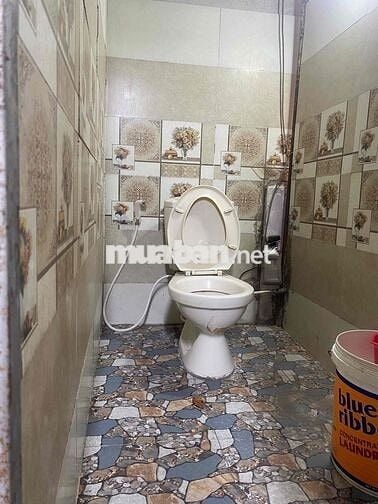 phòng tầng 3 đầy đủ nội thất giờ giấc tự do cửa vân tay