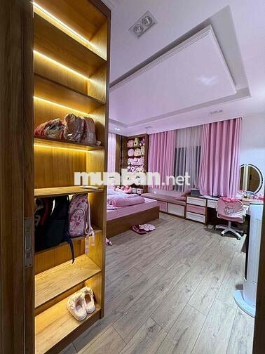 SIÊU PHẨM NHÀ 4 TẦNG VIEW SÔNG HƯỚNG ĐÔNG NAM