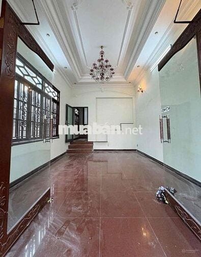 NGANG 7x33M MẶT TIỀN NGUYỄN THỊ DIỆU, Q3, TRỆT LẦU ST, GIÁ: 100TR TL