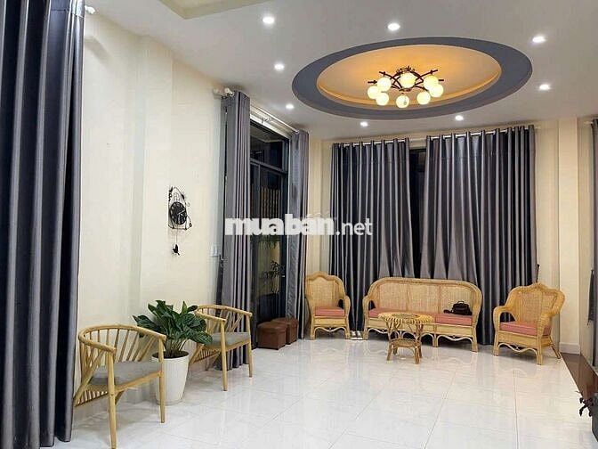 Bán Biệt Thự Trịnh Hoài Đức 213m2 Giá chỉ 10 Tỷ 500 triệu