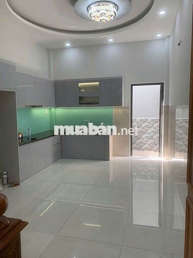 Nhà LÊ VĂN QUỚI [4x17, 3 lầu, 5pn, 4toilet] 15tr/tháng