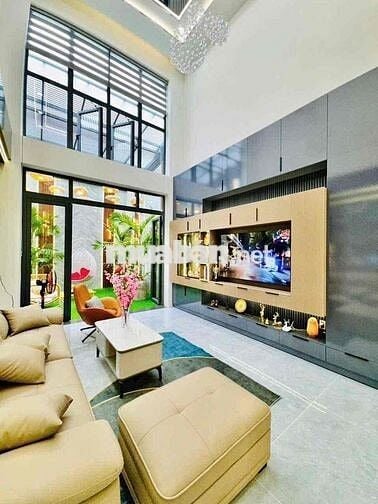 CHO THUÊ NHÀ MT 7 LẦU ĐỐI DIỆN SÂN GOLD TÂN SƠN P12 GÒ VẤP FULL NT CC