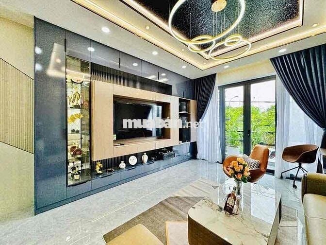 CHO THUÊ NHÀ MT 7 LẦU ĐỐI DIỆN SÂN GOLD TÂN SƠN P12 GÒ VẤP FULL NT CC