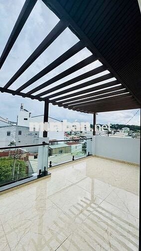 Bân Nhà Phố 2T- 5PN Đường Xe Hơi Phường 9 Đà Lạt