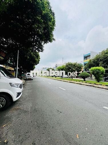 CHO THUÊ NHÀ MẶT TIỀN ĐƯỜNG LÊ THÚC HOẠCH 4X20M 3L