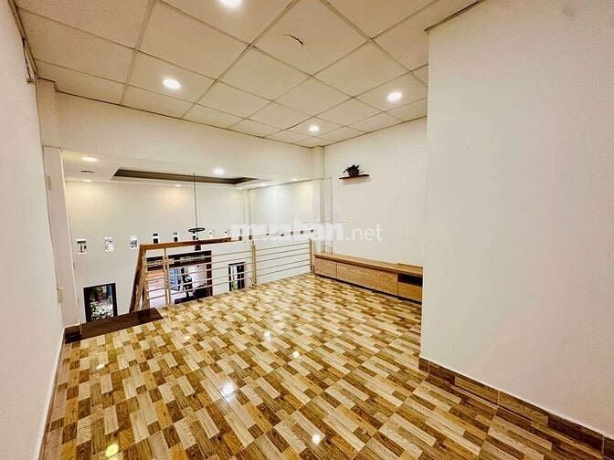 🌿 Nhà Sân Vườn Chill Bình Thạnh – Full Nội Thất,Ở Ngay,Kinh Doanh Tốt