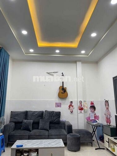 CẦN BÁN GẤP NHÀ RIÊNG NGAY GẦN QL1A NGUYỄN VĂN QUÁ