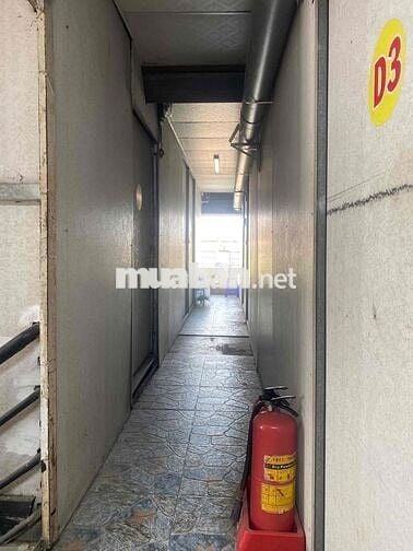 phòng tầng 3 đầy đủ nội thất giờ giấc tự do cửa vân tay