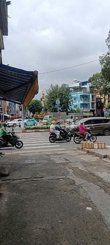 Chính chủ Hẻm lớn 68 HànHảiNguyên, 2 bước ra mặt tiền đường 3/2  