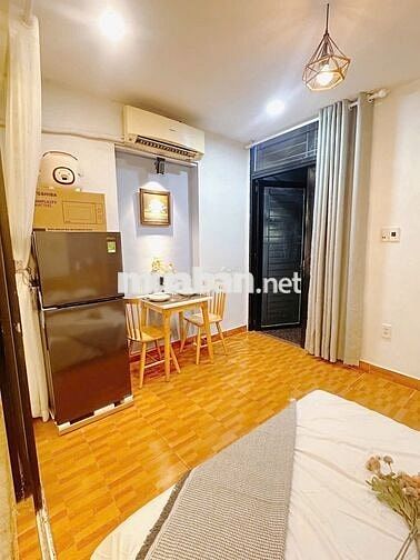 CĂN HỘ DỊCH VỤ 1PN – BAN CÔNG RỘNG – MÁY GIẶT RIÊNG – FULL NỘI THẤT