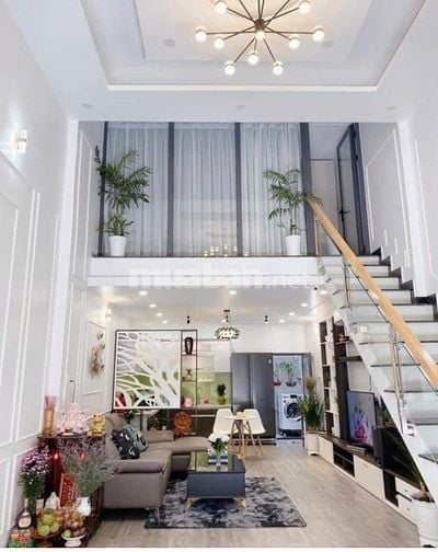 nhà liền kề 4m x 16m  quan 5 gia 5ty200 triệu nhà trống giao ngay 