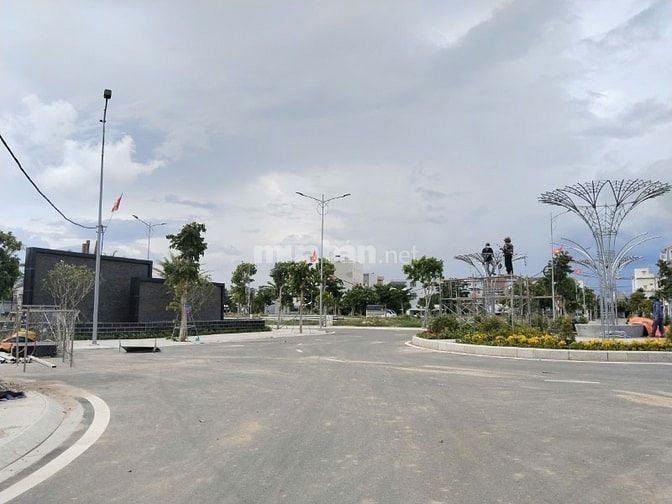 ĐẤT NỀN THUỘC LÕI TRUNG TÂM THÀNH PHỐ ĐÃ SẴN SỔ CÔNG CHỨNG TRONG NGÀY