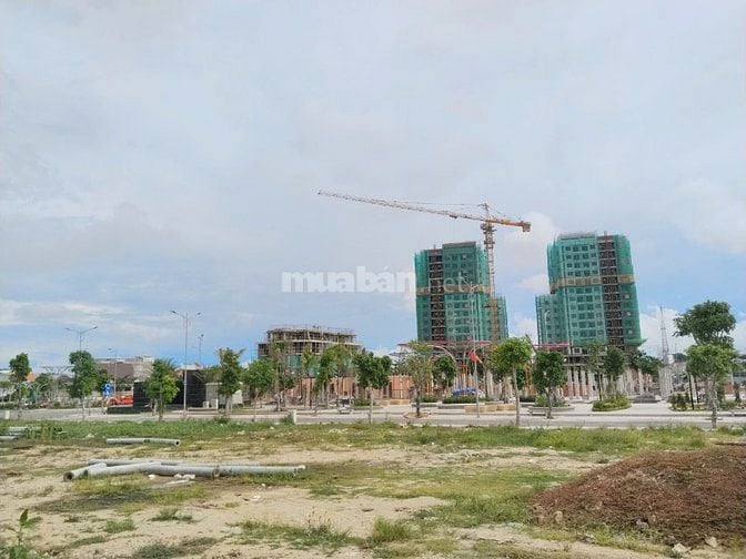 ĐẤT NỀN THUỘC LÕI TRUNG TÂM THÀNH PHỐ ĐÃ SẴN SỔ CÔNG CHỨNG TRONG NGÀY