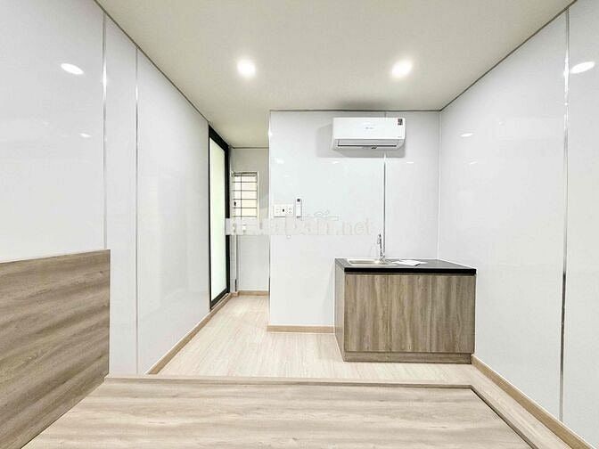 Phòng Ban Công - Cửa Sổ FullNT Mới 100% Ngay Phan Xích Long