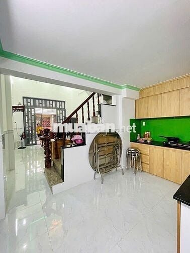 Vị trí đẹp quận 12, 48m , 3PN, 3WC, xe hơi Ngủ trong nhà.Liên quận 5p.