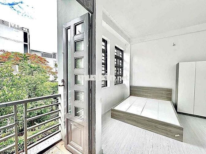 Cho Thuê Studio Ban Công Mới Ngay Phan Huy Ích Giá Rẻ An Ninh