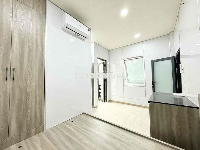 Phòng Ban Công - Cửa Sổ FullNT Mới 100% Ngay Phan Xích Long