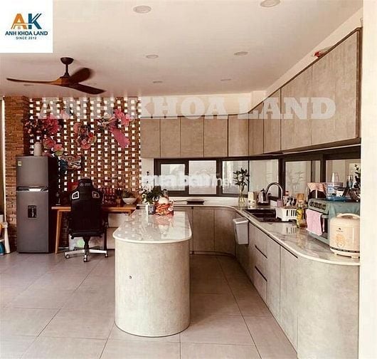 Nhà đẹp 3 tầng hẻm xe hơi đường số 8 P.Trường Thọ, 99,7m2 nở hậu 7,56m