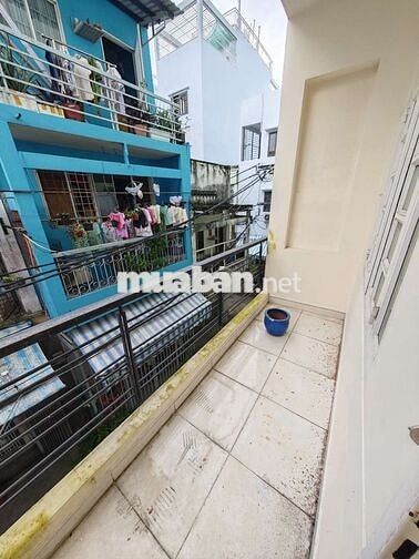 NHÀ 2 MẶT TIỀN - 2 BAN CÔNG TRƯỚC SAU - 4PN _