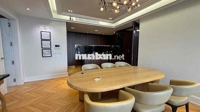 Cho thuê căn hộ 3PN 124m² Sunwah Pearl view sông Ba Son quận 1