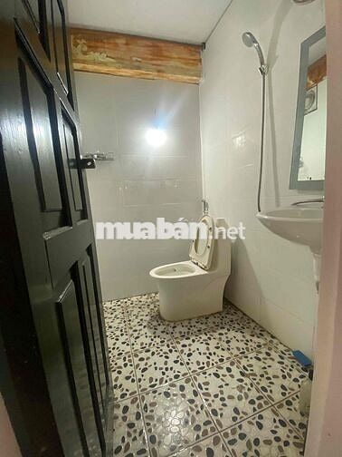 Sang nhượng phòng 43A ngõ 145 Quan Nhân