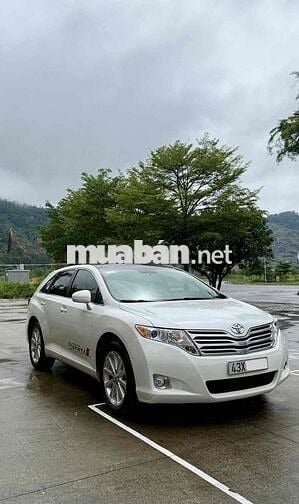 Toyota Venza, xe gia đình cán bộ sử dụng giữ gìn