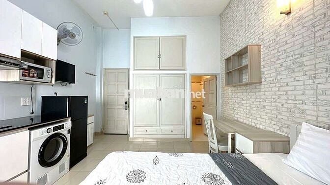 Cho Thuê Studio Cao Cấp Đường Nguyễn Gia Trí Gần Trường UTH FTU