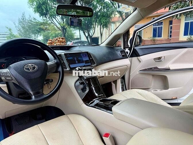 Toyota Venza, xe gia đình cán bộ sử dụng giữ gìn
