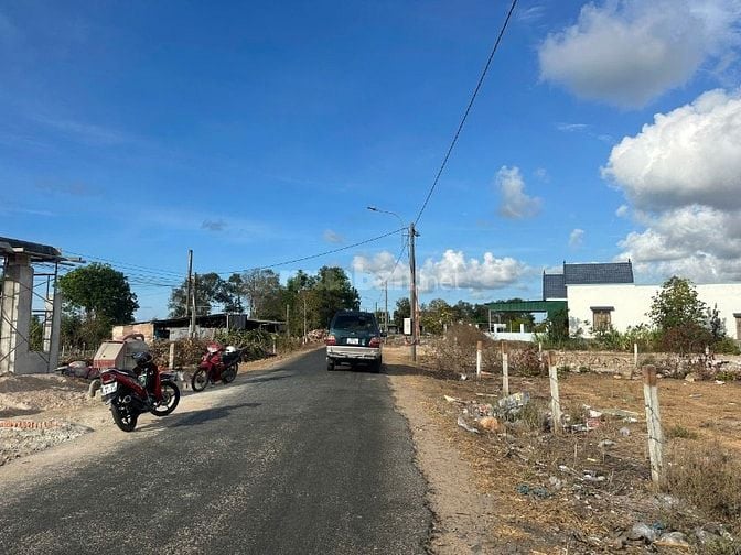 20x49(940m2) 200m2 Thổ Cư Nguyên Thông P LaGi Gần Biển Giá Ngộp