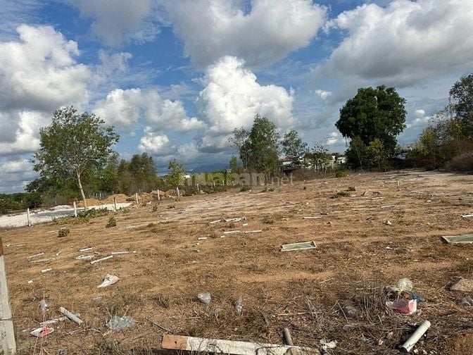 20x49(940m2) 200m2 Thổ Cư Nguyên Thông P LaGi Gần Biển Giá Ngộp