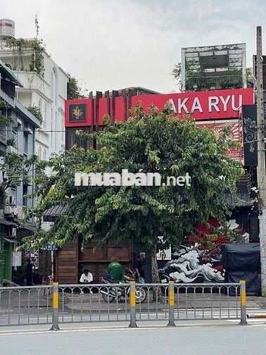 Nhà Góc 2MT 67-69 Cách Mạng Tháng 8,Q1- DT 8.5x18m, 3TẦNG, Vỉa hè rộng