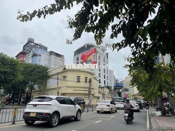 Nhà Góc 2MT 67-69 Cách Mạng Tháng 8,Q1- DT 8.5x18m, 3TẦNG, Vỉa hè rộng