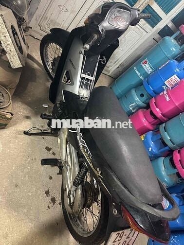 nhà thừa ko đi đến bán xe cho ai cần