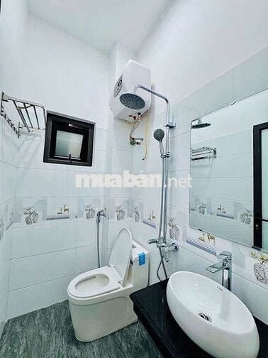 Bán nhà Đội Cấn, diện tích 25m2, 5 tầng, 3 ngủ, giá 6 tỷ