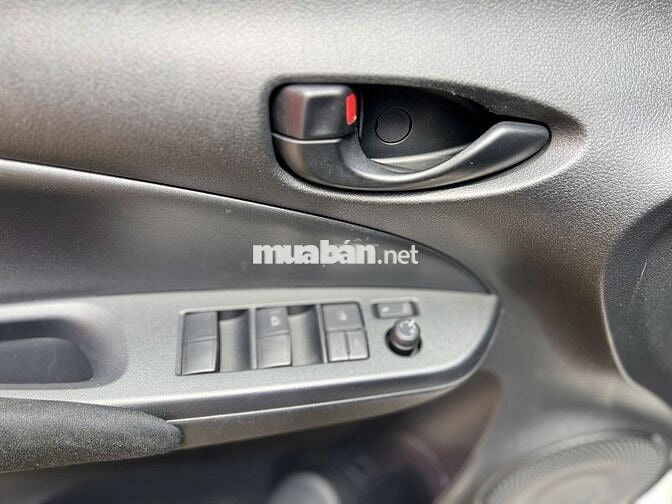 Toyota Vios 2020 1.5E MT - 80000 km